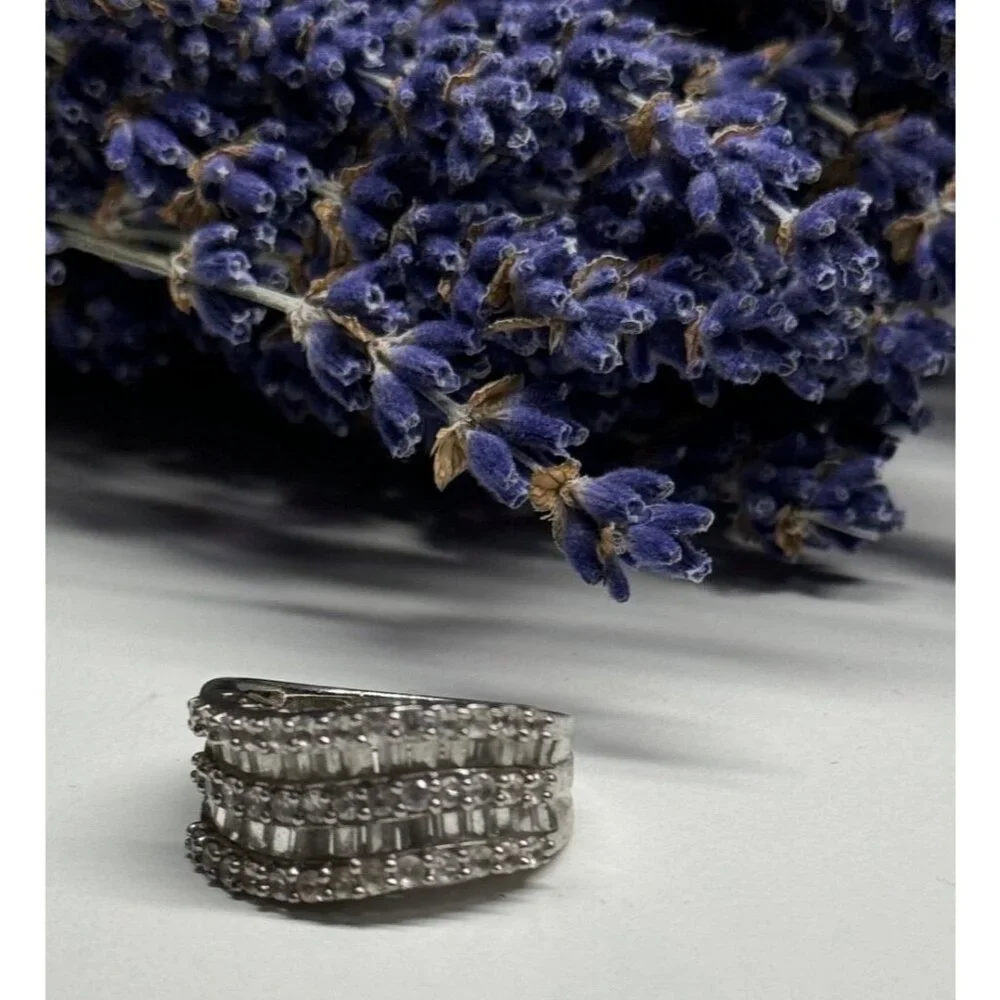 925 STERLING SILVER SAPPHIRE RING SIZE 6